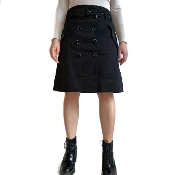 United Colors of Benetton Dresses & Skirts - Stile Benetton vintage black cargo button up skirt